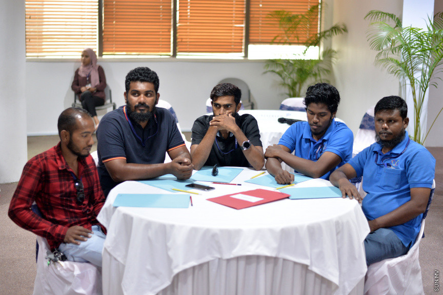 އޮކްޓޫބަރ 28، 2019: ސްޓެލްކޯގެ މުވައްޒަފުން ކަސްޓަމާ ސާވިސްއަށް އަހުލުވެރިކުރުވުމަށް ފެށި ޓްރެއިނިން ޕްރޮގްރާމް ފެށުމުގެ ރަސްމިއްޔާތުގެ ތެރެއިން -- ސަން ފޮޓޯ/ ފަޔާޒު މޫސާ