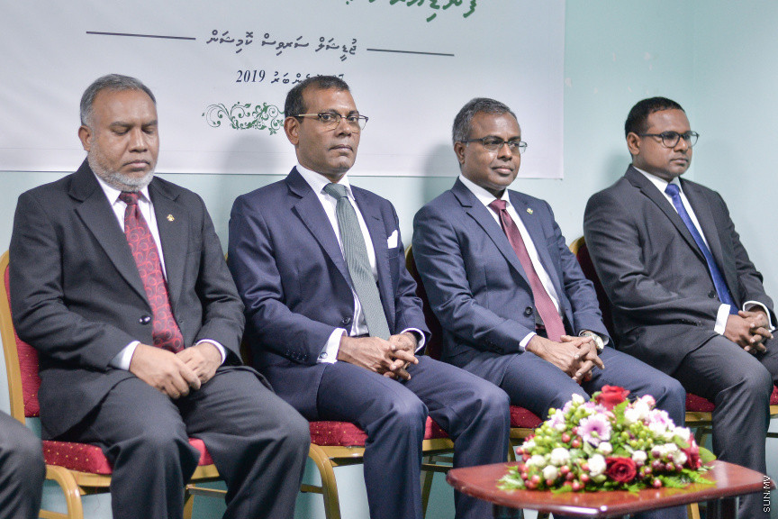 ނޮވެމްބަރ 7، 2019: ހައިކޯޓުގެ އަލަށް އައްޔަން ކުރެއްވި ދެ ފަނޑިޔާރުން ހުވާ ކުރުމަށް ޖޭއެސްސީގައި ބޭއްވި ރަސްމިއްޔާތުގެ ތެރެއިން -- ސަން ފޮޓޯ/ ފަޔާޒު މޫސާ