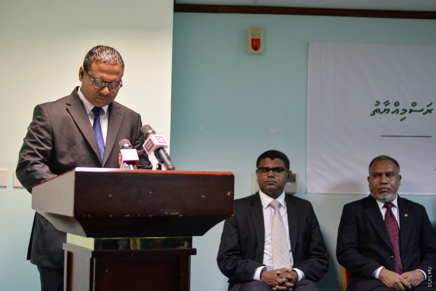 ނޮވެމްބަރ 7، 2019: ހައިކޯޓުގެ އަލަށް އައްޔަން ކުރެއްވި ދެ ފަނޑިޔާރުން ހުވާ ކުރުމަށް ޖޭއެސްސީގައި ބޭއްވި ރަސްމިއްޔާތުގެ ތެރެއިން -- ސަން ފޮޓޯ/ ފަޔާޒު މޫސާ