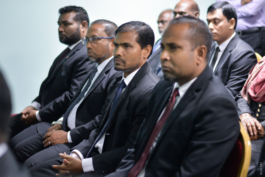 ނޮވެމްބަރ 7، 2019: ހައިކޯޓުގެ އަލަށް އައްޔަން ކުރެއްވި ދެ ފަނޑިޔާރުން ހުވާ ކުރުމަށް ޖޭއެސްސީގައި ބޭއްވި ރަސްމިއްޔާތުގެ ތެރެއިން -- ސަން ފޮޓޯ/ ފަޔާޒު މޫސާ