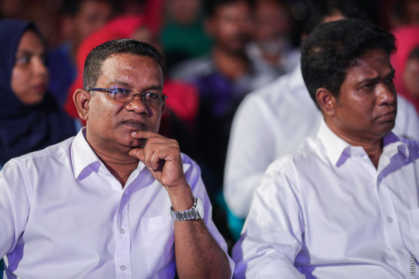 ނޮވެމްބަރ 22، 2019: "ހިބަރު ވަދު" ގެނަމުގައި އިދިކޮޅު ޕީޕީއެމް/ޕީއެންސީން ކާނިވާ ސަރަހައްދުގައި ބޭއްވި ޖަލްސާގެ ތެރެއިން -- ސަން ފޮޓޯ/ ފަޔާޒު މޫސާ