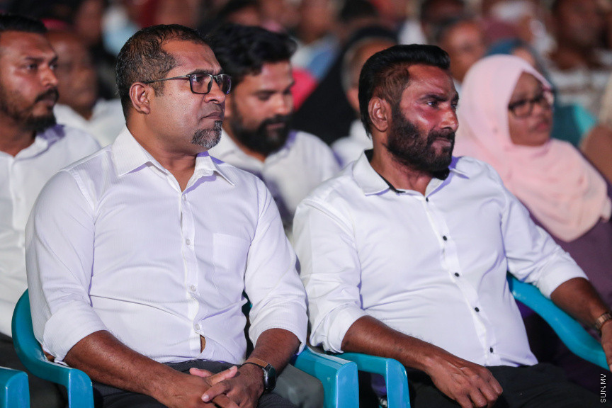 ނޮވެމްބަރ 22، 2019: "ހިބަރު ވަދު" ގެނަމުގައި އިދިކޮޅު ޕީޕީއެމް/ޕީއެންސީން ކާނިވާ ސަރަހައްދުގައި ބޭއްވި ޖަލްސާގެ ތެރެއިން -- ސަން ފޮޓޯ/ ފަޔާޒު މޫސާ