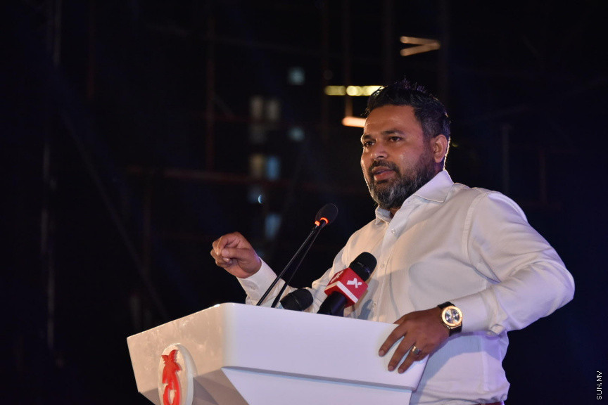 ނޮވެމްބަރ 22، 2019: "ހިބަރު ވަދު" ގެނަމުގައި އިދިކޮޅު ޕީޕީއެމް/ޕީއެންސީން ކާނިވާ ސަރަހައްދުގައި ބޭއްވި ޖަލްސާގެ ތެރެއިން -- ސަން ފޮޓޯ/ ފަޔާޒު މޫސާ