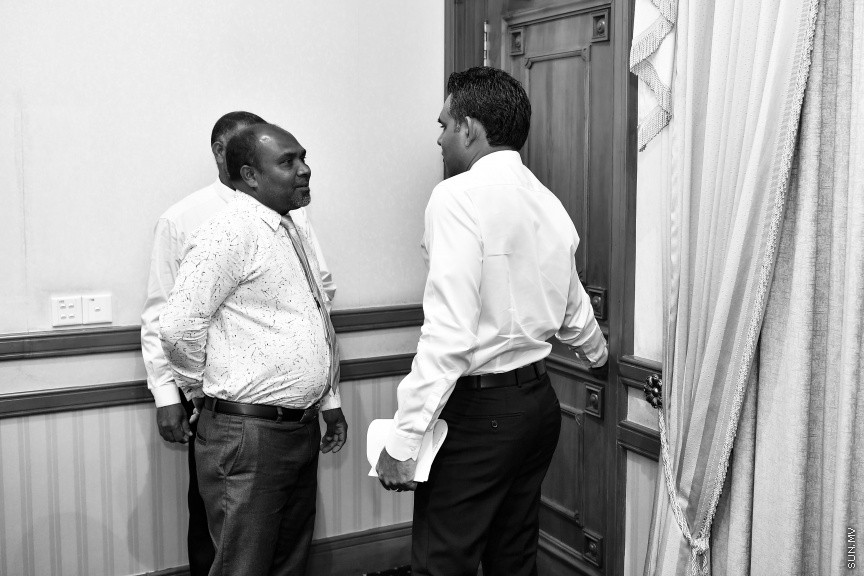 ނޮވެމަބަރ 25، 2019: ރައީސުލްޖުމްހޫރިއްޔާގެ ނައިބު ފައިސަލް ނަސީމް ފ. މަގޫދޫ ކައުންސިލް މެމްބަރުންނާއި ބައްދަލުކުރެއްވުން -- ފޮޓޯ/ ރައީސް އޮﷲފީސް