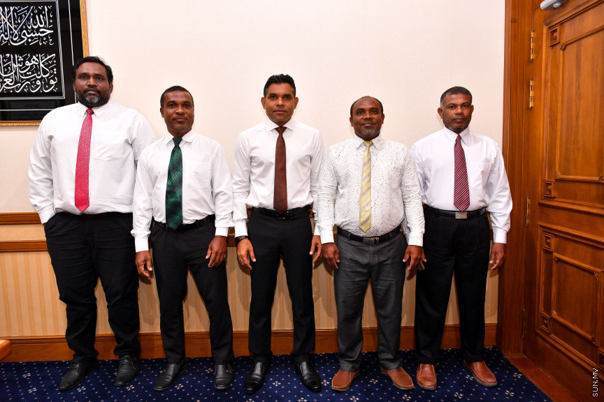 ނޮވެމަބަރ 25، 2019: ރައީސުލްޖުމްހޫރިއްޔާގެ ނައިބު ފައިސަލް ނަސީމް ފ. މަގޫދޫ ކައުންސިލް މެމްބަރުންނާއި ބައްދަލުކުރެއްވުން -- ފޮޓޯ/ ރައީސް އޮﷲފީސް