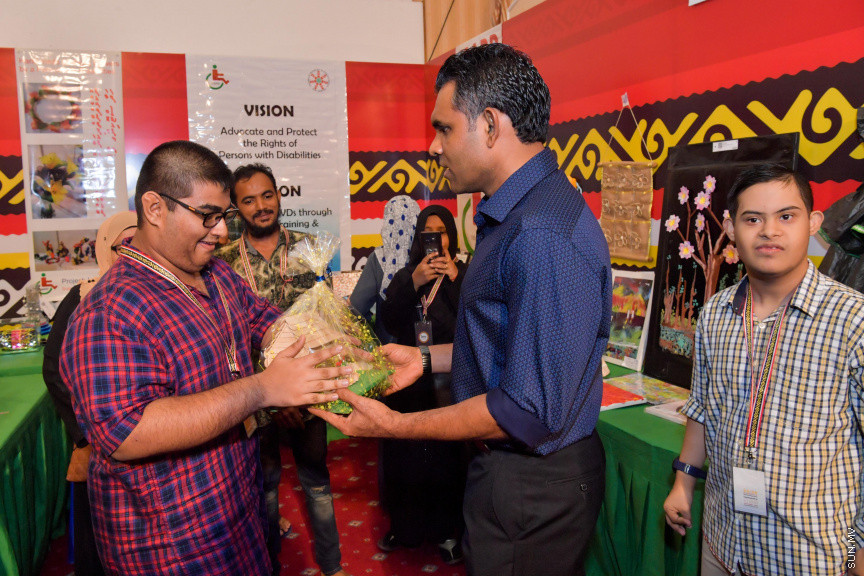 ނޮވެމަބަރ 25، 2019: ނައިބް ރައީސް ފައިސަލް ނަސީމް "ފަންނު އެކްސްޕޯ 2019" އަށް ޒިޔާރަތްކުރައްވައި މައުރަޒު ބައްލަވާލެއްވުން -- ފޮޓޯ/ ރައީސް އޮފީސް 