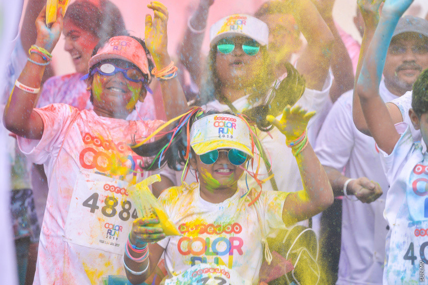 ނޮވެމްބަރ 30، 2019: ރާއްޖޭގެ އެންމެ ކުލަގަދަ ދުވުން، އުރީދޫ ކަލާރަން 2019ގެ ތެރެއިން: އެކި އުމުރުފުރާތަކުން 5،000 އަށްވުރެ ގިނަ ދުވުންތެރިން ވަނީ ބައިވެރިވެފައި -- ސަން ފޮޓޯ: އަހްމަދު އަވްޝަން އިލްޔާސް