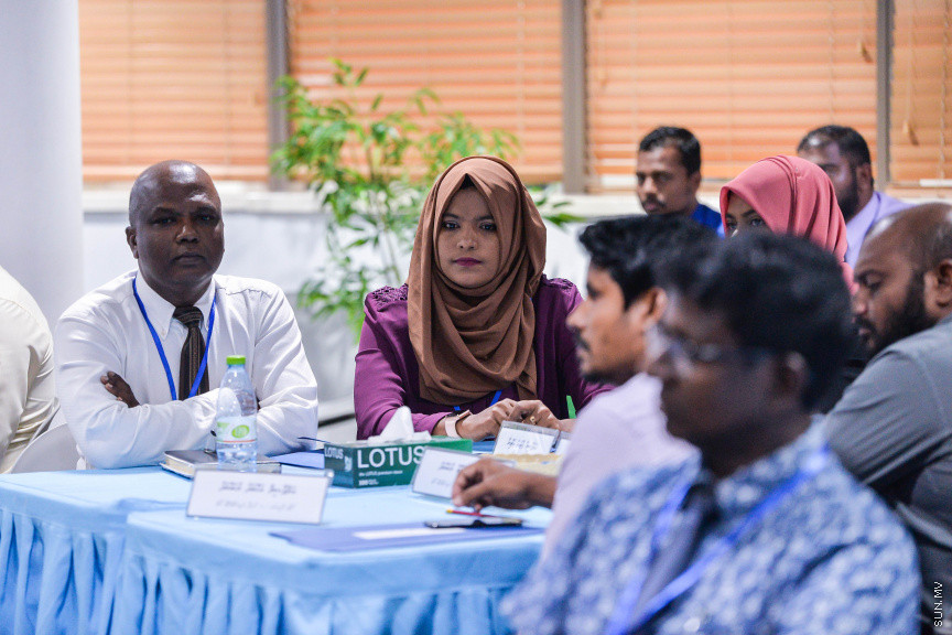 ޑިސެމްބަރ 4، 2019: ކޯޓު އޮފިޝަރުންނަށް ބޭއްވި ތަމްރީން ޕްރޮގްރާމް ނިމުން ފާހަގަކުރުމަށް ބޭއްވި ހަފްލާގެ ތެރެއިން -- ސަން ފޮޓޯ/ ފަޔާޒު މޫސާ