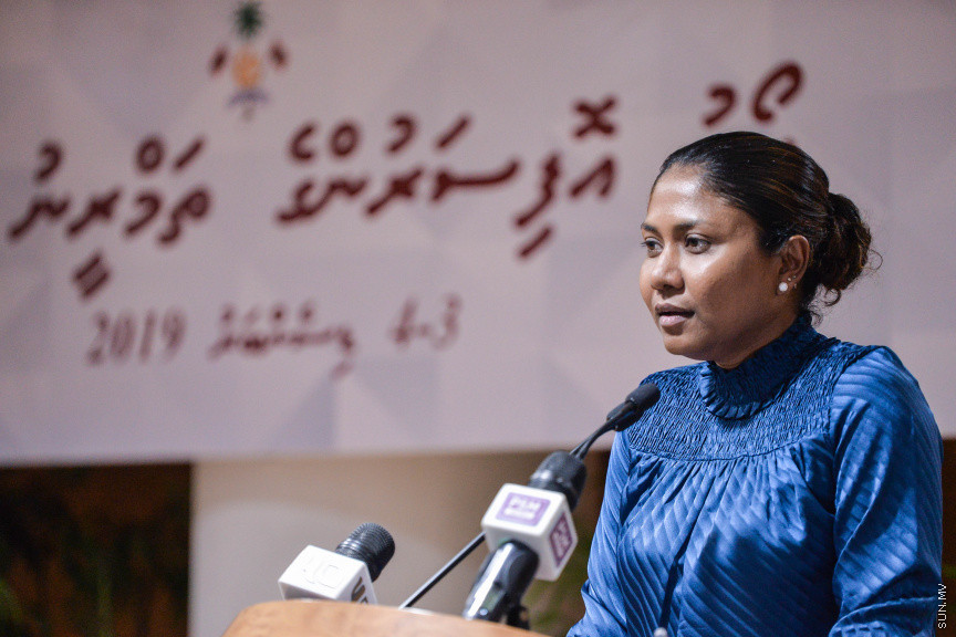ޑިސެމްބަރ 4، 2019: ކޯޓު އޮފިޝަރުންނަށް ބޭއްވި ތަމްރީން ޕްރޮގްރާމް ނިމުން ފާހަގަކުރުމަށް ބޭއްވި ހަފްލާގެ ތެރެއިން -- ސަން ފޮޓޯ/ ފަޔާޒު މޫސާ