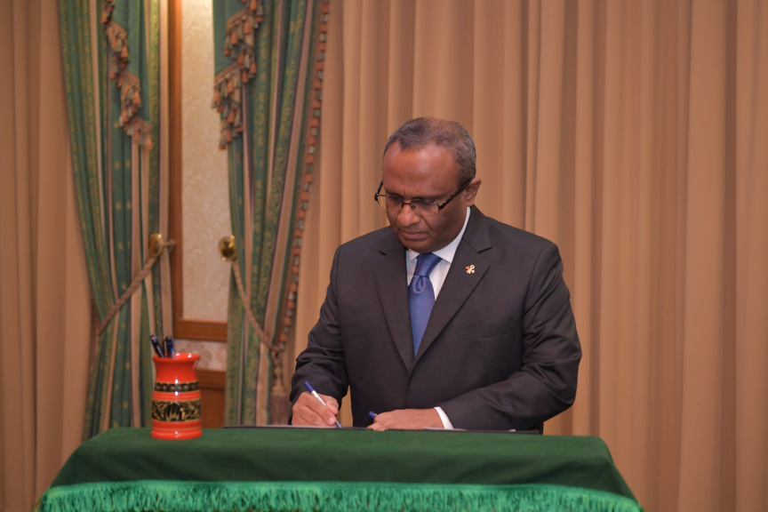 ސުޕްރީމްކޯޓުގެ ފަނޑިޔާރުކަމަށް ސ. މީދޫ ހަސަންކާރިގޭ ހުސްނުއްސުއޫދު އައްޔަނުކުރެއްވުން -- ފޮޓޯ/ ރައީސް އޮފީސް