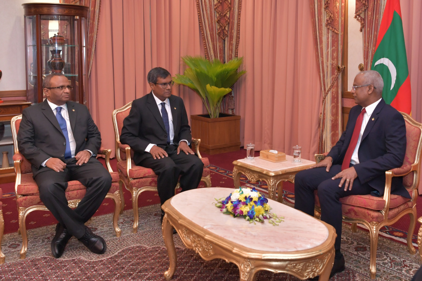 ސުޕްރީމްކޯޓަށް އުއްތަމަފަނޑިޔާރާއި ފަނޑިޔާރަކު ހަމަޖެއްސެވުން -- ފޮޓޯ/ ރައީސް އޮފީސް