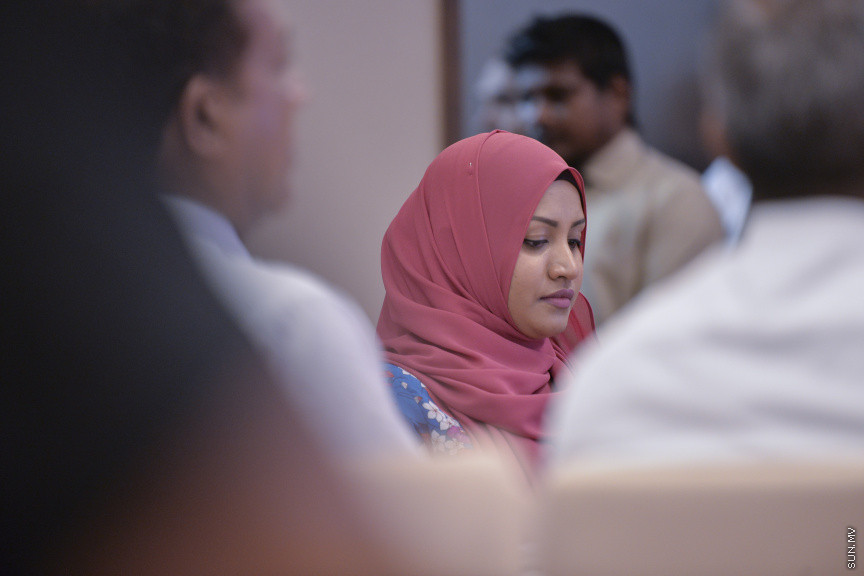 ޑިސެމްބަރު 15، 2019: ކުރޮސްރޯޑުގައި ބޭއްވި "ވިއަވަތި ރާއްޖެ" ކައުންސިލަރުންގެ ކޮންފަރެންސްގެ ތެރެއިން:  ޓްރާންސްޕޯޓު މިނިސްޓަރު އައިޝަތު ނަހުލާ -- ސަން ފޮޓޯ/ މުޒައްޔިން ނާޒިމް