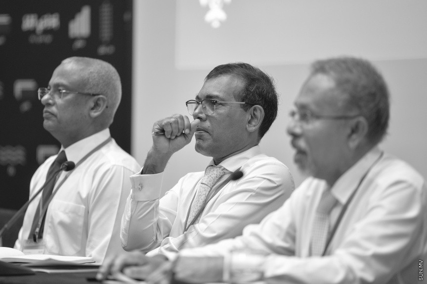 ޑިސެމްބަރު 15، 2019: ކުރޮސްރޯޑުގައި ބޭއްވި "ވިއަވަތި ރާއްޖެ" ކައުންސިލަރުންގެ ކޮންފަރެންސްގެ ތެރެއިން: މި ކޮންފެަރެންސްއަކީ، ރައީސް ސޯލިހްގެ ދައުވަތަކަށް ހުރިހާ ރަށެއް ތަމްސީލުވާ ގޮތަށް ބޭއްވި ކޮންފަރެންސެއް --- ސަން ފޮޓޯ/ މުޒައްޔިން ނާޒިމް