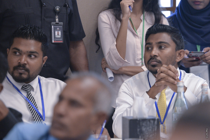 ޑިސެމްބަރު 15، 2019: ކުރޮސްރޯޑުގައި ބޭއްވި "ވިއަވަތި ރާއްޖެ" ކައުންސިލަރުންގެ ކޮންފަރެންސްގެ ތެރެއިން: މި ކޮންފަރެންސްގައި 200 އަށް ވުރެ ގިނަ ކައުންސިލަރުން ބައިވެރިވެފައިވޭ-- ސަން ފޮޓޯ/ މުޒައްޔިން ނާޒިމް