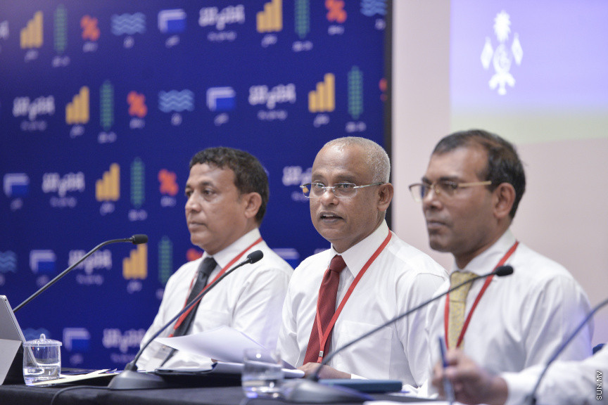 ޑިސެމްބަރު 15، 2019: ކުރޮސްރޯޑުގައި ބޭއްވި "ވިއަވަތި ރާއްޖެ" ކައުންސިލަރުންގެ ކޮންފަރެންސްގެ ތެރެއިން: މި ކޮންފަރެންސްގައި 200 އަށް ވުރެ ގިނަ ކައުންސިލަރުން ބައިވެރިވެފައިވޭ-- ސަން ފޮޓޯ/ މުޒައްޔިން ނާޒިމް