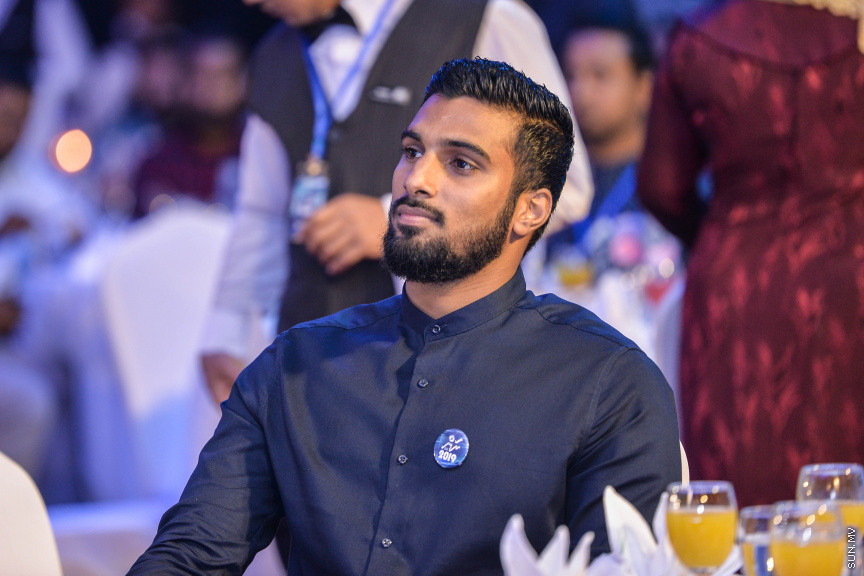 ޖެނުއަރީ 8، 2020: "ރަން އަހަރު 2019" ގެ ނަމުގައި ޔޫތު މިނިސްޓްރީ އިން ދަރުބާރުގޭގައި ބޭއްވި ޖަލްސާގެ ތެރެއިން -- ސަން ފޮޓޯ/ ފަޔާޒު މޫސާ