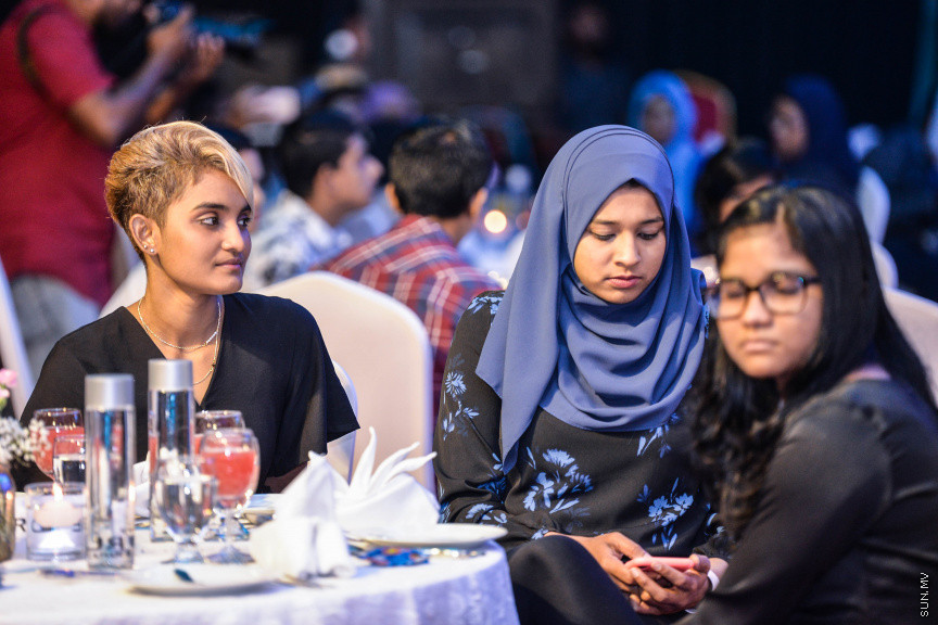 ޖެނުއަރީ 8، 2020: "ރަން އަހަރު 2019" ގެ ނަމުގައި ޔޫތު މިނިސްޓްރީ އިން ދަރުބާރުގޭގައި ބޭއްވި ޖަލްސާގެ ތެރެއިން -- ސަން ފޮޓޯ/ ފަޔާޒު މޫސާ