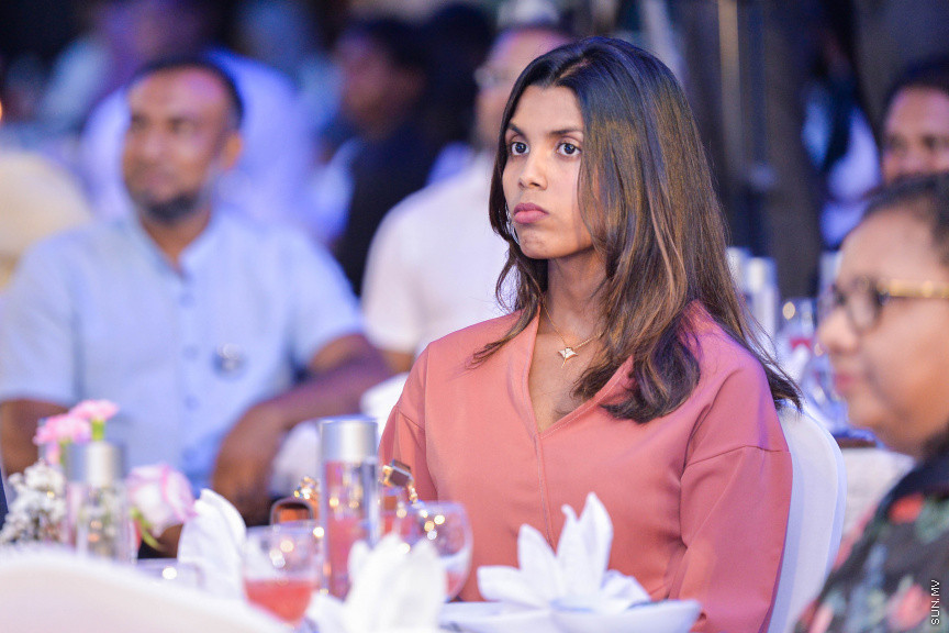 ޖެނުއަރީ 8، 2020: "ރަން އަހަރު 2019" ގެ ނަމުގައި ޔޫތު މިނިސްޓްރީ އިން ދަރުބާރުގޭގައި ބޭއްވި ޖަލްސާގެ ތެރެއިން -- ސަން ފޮޓޯ/ ފަޔާޒު މޫސާ