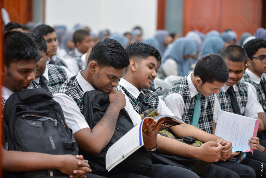 ޖެނުއަރީ 12، 2020: ވިހިވިހީގެ ތައުލީމީ އާ އަހަރުގެ ކިޔެވުން 73،000އަށް ވުރެ ގިނަ ދަރިވަރުންނާއެކު ފެށުން -- ސަން ފޮޓޯ/ ފަޔާޒު މޫސާ