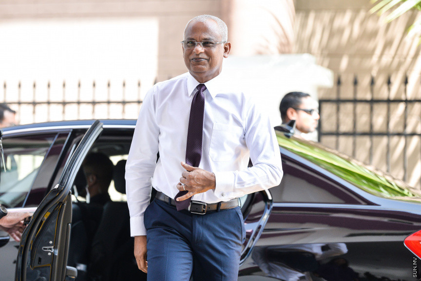 ޖެނުއަރީ 12، 2020: އިއްޒުއްދީން ސްކޫލް ހުޅުވުން: ސްކޫލްގައި ބޭއްވި ހާއްސަ އެސެމްބްލީގައި އެ ސްކޫލް ހުޅުވައިދެއްވީ ރައީސް އިބްރާހިމް މުހައްމަދު ސޯލިހް -- ސަން ފޮޓޯ/ ފަޔާޒު މޫސާ
