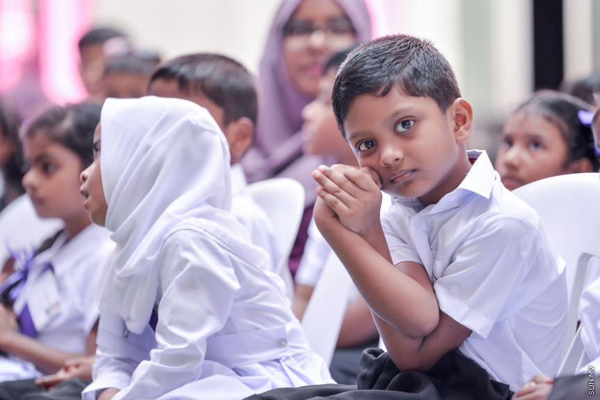 ޖެނުއަރީ 12، 2020: އިއްޒުއްދީން ސްކޫލް ހުޅުވުން: ސްކޫލްގައި ބޭއްވި ހާއްސަ އެސެމްބްލީގައި އެ ސްކޫލް ހުޅުވައިދެއްވީ ރައީސް އިބްރާހިމް މުހައްމަދު ސޯލިހް -- ސަން ފޮޓޯ/ ފަޔާޒު މޫސާ