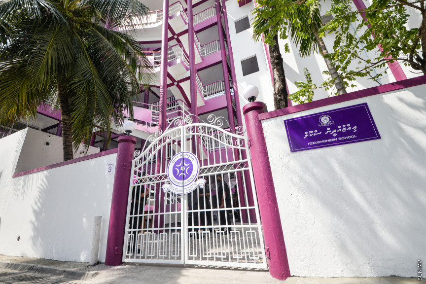 ޖެނުއަރީ 12، 2020: އިއްޒުއްދީން ސްކޫލް ހުޅުވުން: ސްކޫލްގައި ބޭއްވި ހާއްސަ އެސެމްބްލީގައި އެ ސްކޫލް ހުޅުވައިދެއްވީ ރައީސް އިބްރާހިމް މުހައްމަދު ސޯލިހް -- ސަން ފޮޓޯ/ ފަޔާޒު މޫސާ