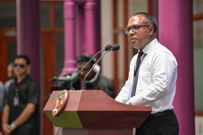 ޖެނުއަރީ 12، 2020: އިއްޒުއްދީން ސްކޫލް ހުޅުވުން: ސްކޫލްގައި ބޭއްވި ހާއްސަ އެސެމްބްލީގައި އެ ސްކޫލް ހުޅުވައިދެއްވީ ރައީސް އިބްރާހިމް މުހައްމަދު ސޯލިހް -- ސަން ފޮޓޯ/ ފަޔާޒު މޫސާ