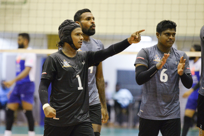 ޖެނުއަރީ 12، 2020: އެންމެ ފަހުގެ ޗެމްޕިއަން ޕޮލިސް ކުލަބު 2-3 ސެޓުން ބަލިކޮށް ދިވެހި ސިފައިންގެ ކުލަބުން ގައުމީ ވޮލީ ބޯޅަ މުބާރާތް ކާމިޔާބު ކުރުން -- ސަން ފޮޓޯ/ ފަޔާޒު މޫސާ