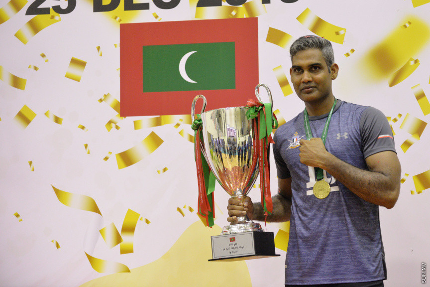 ޖެނުއަރީ 12، 2020: އެންމެ ފަހުގެ ޗެމްޕިއަން ޕޮލިސް ކުލަބު 2-3 ސެޓުން ބަލިކޮށް ދިވެހި ސިފައިންގެ ކުލަބުން ގައުމީ ވޮލީ ބޯޅަ މުބާރާތް ކާމިޔާބު ކުރުން -- ސަން ފޮޓޯ/ ފަޔާޒު މޫސާ