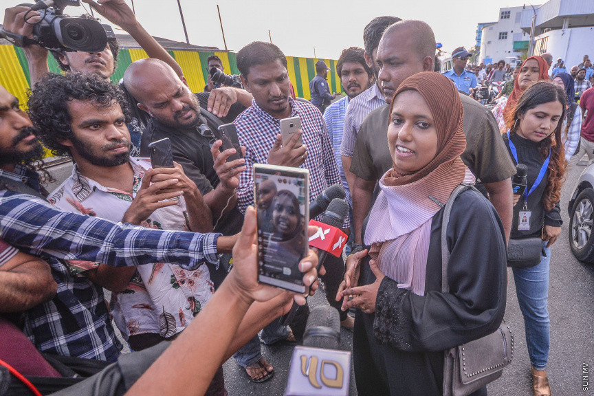 ޖެނުއަރީ 17، 2020: ކަނޑުހުޅުދޫގައި ދެ އަހަރު ނުވާ ތުއްތު އަންހެން ކުއްޖަކު ޖިންސީ އަނިޔާ ދީ ރޭޕް ކުރި މައްސަލައިގައި މާލޭގައި ކުރި އިހުތިޖާޖްގެ ތެރެއިން -- ސަން ފޮޓޯ/ ފަޔާޒު މޫސާ 