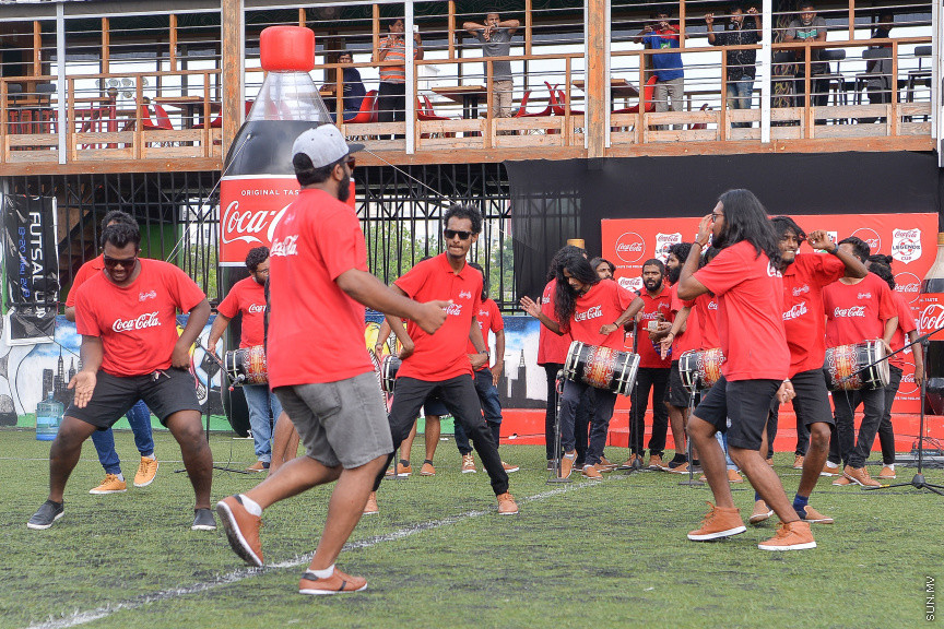 ޖެނުއަރީ 24، 2020: ކޮކާ ކޯލާއިން އިންތިޒާމުކޮށްގެން އެފްއޭއެމްއާއި މޯލްޑިވްސް ސޮކާ މޭޓްސް ގުޅިގެން ކުޅުނު ލެޖެންޑް ކަޕުގެ ފުޓްބޯޅަ މެޗުގެ ތެރެއިން -- ސަން ފޮޓޯ/ އަހުމަދު އަވްޝަން އިލްޔާސް