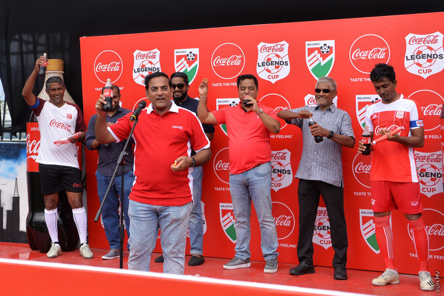ޖެނުއަރީ 24، 2020: ކޮކާ ކޯލާއިން އިންތިޒާމުކޮށްގެން އެފްއޭއެމްއާއި މޯލްޑިވްސް ސޮކާ މޭޓްސް ގުޅިގެން ކުޅުނު ލެޖެންޑް ކަޕުގެ ފުޓްބޯޅަ މެޗުގެ ތެރެއިން -- ސަން ފޮޓޯ/ އަހުމަދު އަވްޝަން އިލްޔާސް
