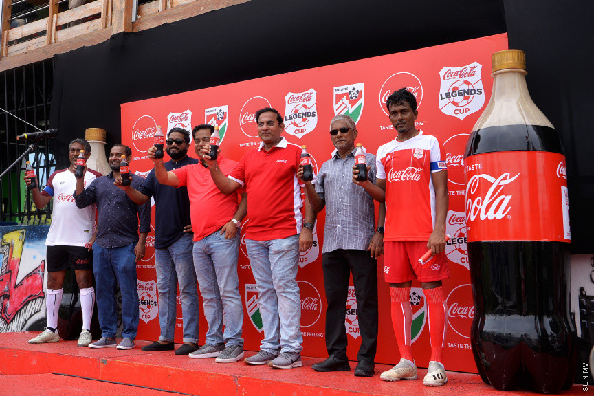 ޖެނުއަރީ 24، 2020: ކޮކާ ކޯލާއިން އިންތިޒާމުކޮށްގެން އެފްއޭއެމްއާއި މޯލްޑިވްސް ސޮކާ މޭޓްސް ގުޅިގެން ކުޅުނު ލެޖެންޑް ކަޕުގެ ފުޓްބޯޅަ މެޗުގެ ތެރެއިން -- ސަން ފޮޓޯ/ އަހުމަދު އަވްޝަން އިލްޔާސް