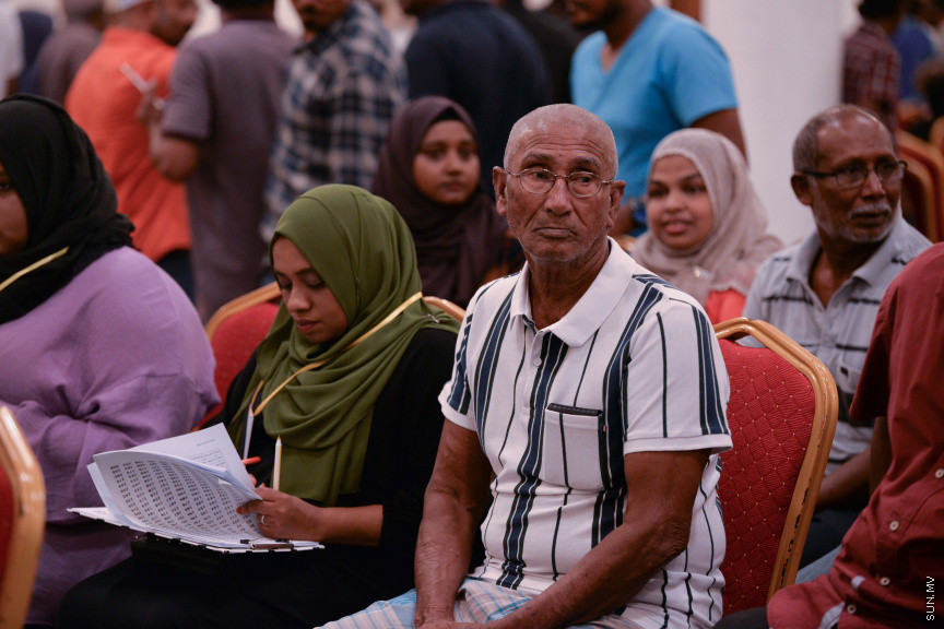 ޖެނުއަރީ 31، 2020: ވެރިކަން ކުރާ މައި ޕާޓީ، އެމްޑީޕީގެ ލޯކަލް ކައުންސިލް އިންތިހާބުގެ ޕްރައިމަރީގެ ވޯޓުލުމުގެ ތެރެއިން: މި ޕްރައިމަރީގައި ވޯޓު ދިނުމުގެ ހައްގު 90،000 އަށް ވުރެ ގިނަ މީހުންނަށް ވަނީ ލިބިފަ -- ސަން ފޮޓޯ/ ފަޔާޒު މޫސާ