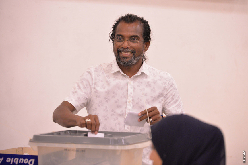 ޖެނުއަރީ 31، 2020: ވެރިކަން ކުރާ މައި ޕާޓީ، އެމްޑީޕީގެ ލޯކަލް ކައުންސިލް އިންތިހާބުގެ ޕްރައިމަރީގެ ވޯޓުލުމުގެ ތެރެއިން: މި ޕްރައިމަރީގައި ވޯޓު ދިނުމުގެ ހައްގު 90،000 އަށް ވުރެ ގިނަ މީހުންނަށް ވަނީ ލިބިފަ -- ސަން ފޮޓޯ/ ފަޔާޒު މޫސާ