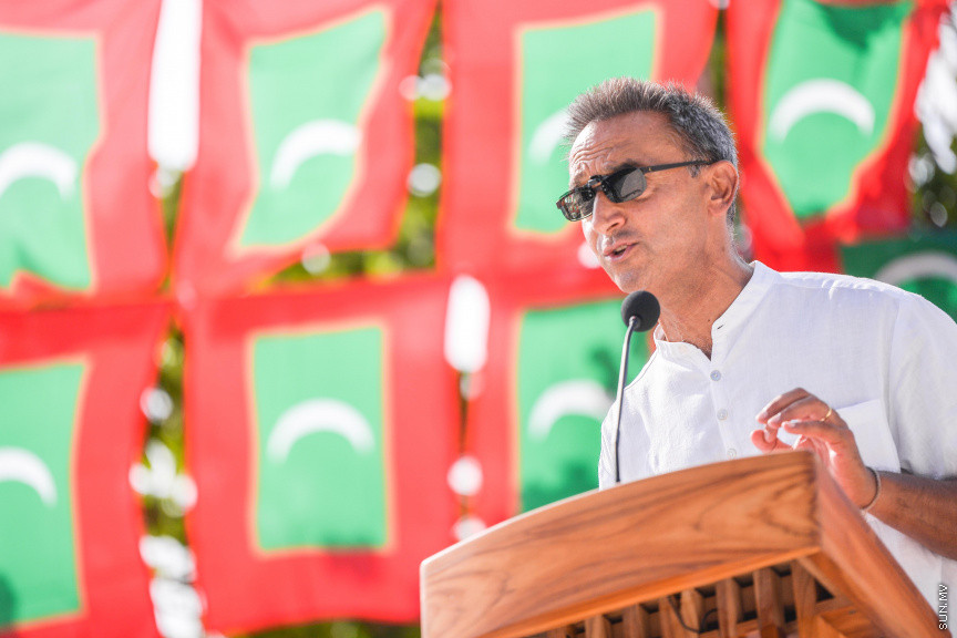 ފެބްރުއަރީ 3، 2020: ސޮނޭވާފުއްޓާއި އަދި އިތުރު ޖަމިއްޔާއެއް ގުޅިގެން ބ. މާޅޮހުގައި ގާއިމުކުރި "އީކޯ ސެންޓްރޯ" ހުޅުވުމަށް މާޅޮހުގައި ބޭއްވި ހާއްސަ ރަސްމިއްޔާތުގެ ތެރެއިން: މި ސެންޓްރޯ ހުޅުވައިދެއްވީ މަޖިލިސް ރައީސް މުހައްމަދު ނަޝީދު -- ސަން ފޮޓޯ: ފަޔާޒު މޫސާ