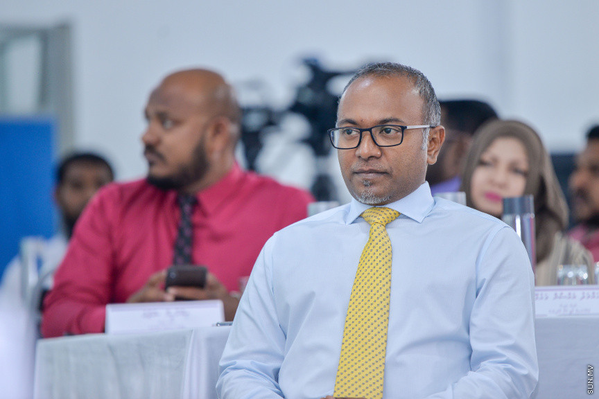 ފެބްރުއަރީ 4، 2020: ކައުންސިލް އިންތިޚާބާއި އަންހެނުންގެ ތަރައްގީ އަށް މަސައްކަތްކުރާ ކޮމިޓީގެ އިންތިޚާބު އިއުލާންކުރަން އިލެކްޝަން ކޮމިޝަންގައި ބޭއްވި ރަސްމިއްޔާތުގެ ތެރެއިން: މި ރަސްމިއްޔާތުގައި މަޖިލިސް ރައީސް އަދި، ސިޔާސީ ޕާޓީތަކުގެ އިސްވެރިންނާއި، މަޖިލިސް މެމްބަރުން ބައިވެރި ވެޑައިގެންނެވި -- ސަން ފޮޓޯ/ ފަޔާޒު މޫސާ