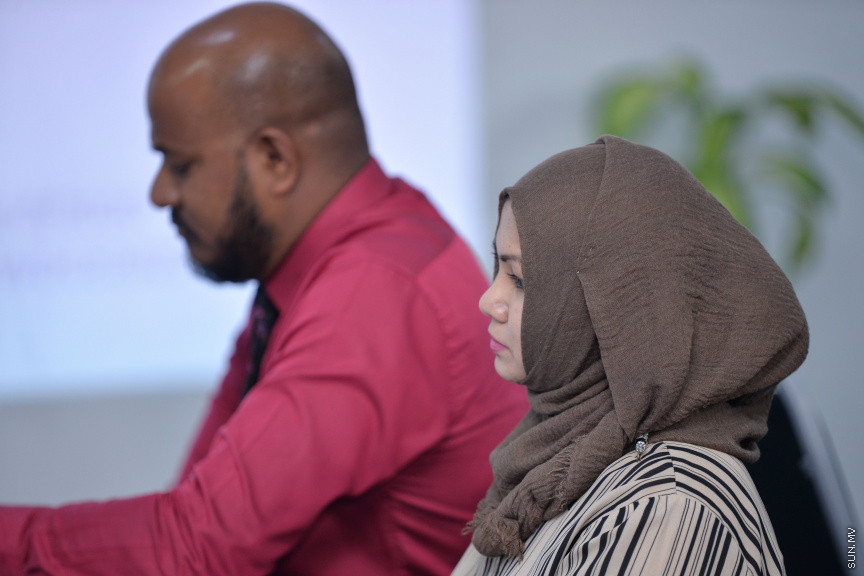 ފެބްރުއަރީ 4، 2020: ކައުންސިލް އިންތިޚާބާއި އަންހެނުންގެ ތަރައްގީ އަށް މަސައްކަތްކުރާ ކޮމިޓީގެ އިންތިޚާބު އިއުލާންކުރަން އިލެކްޝަން ކޮމިޝަންގައި ބޭއްވި ރަސްމިއްޔާތުގެ ތެރެއިން: މި ރަސްމިއްޔާތުގައި މަޖިލިސް ރައީސް އަދި، ސިޔާސީ ޕާޓީތަކުގެ އިސްވެރިންނާއި، މަޖިލިސް މެމްބަރުން ބައިވެރި ވެޑައިގެންނެވި -- ސަން ފޮޓޯ/ ފަޔާޒު މޫސާ
