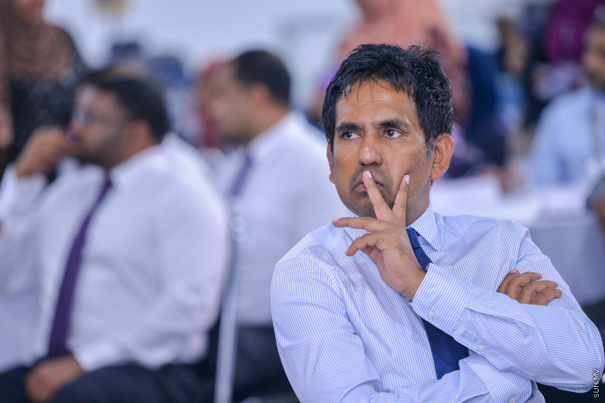 ފެބްރުއަރީ 4، 2020: ކައުންސިލް އިންތިޚާބާއި އަންހެނުންގެ ތަރައްގީ އަށް މަސައްކަތްކުރާ ކޮމިޓީގެ އިންތިޚާބު އިއުލާންކުރަން އިލެކްޝަން ކޮމިޝަންގައި ބޭއްވި ރަސްމިއްޔާތުގެ ތެރެއިން: މި ރަސްމިއްޔާތުގައި މަޖިލިސް ރައީސް އަދި، ސިޔާސީ ޕާޓީތަކުގެ އިސްވެރިންނާއި، މަޖިލިސް މެމްބަރުން ބައިވެރި ވެޑައިގެންނެވި -- ސަން ފޮޓޯ/ ފަޔާޒު މޫސާ