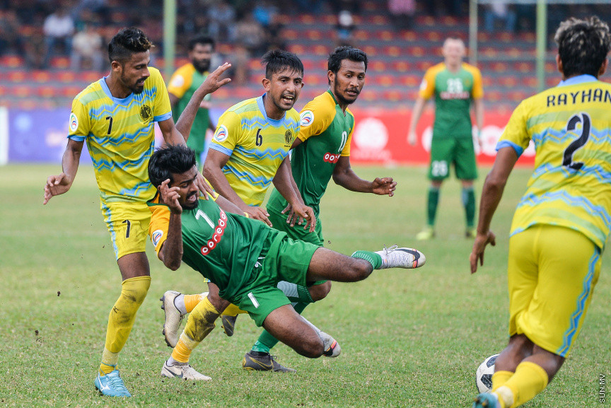 ފެބްރުއަރީ 12، 2020: އޭއެފްސީ ކަޕްގެ ޕްރިލިމިނަރީ ބުރުގެ ދެވަނަ ލެގުގައި ރާއްޖޭގެ މާޒިޔާއާއި ބަންގްލަދޭޝްގެ ޑާކާ އަބަހާނީ ބައްދަލުކުރި މެޗުގެ ތެރެއިން -- ސަން ފޮޓޯ/ ފަޔާޒު މޫސާ