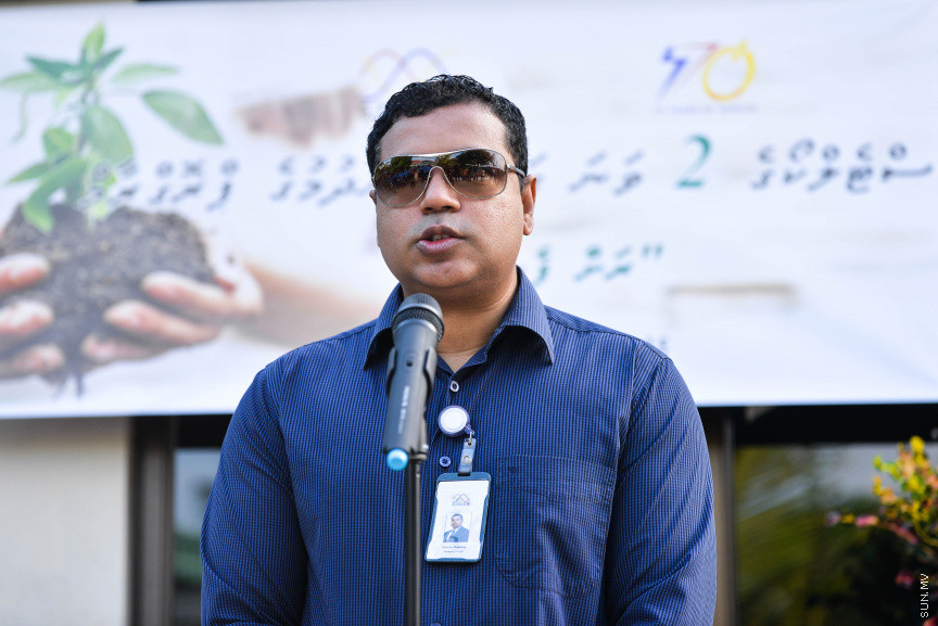 ފެބްރުއަރީ 15، 2020: "ސްޓެލްކޯ ރަށްފެހި" ޕްރޮގްރާމްގެ ދަށުން ތިލަފުށީގައި 3000 ގަސް އިންދުމަށް ބޭއްވި ހަފްލާގެ ތެރެއިން --- ސަން ފޮޓޯ/ ފަޔާޒު މޫސާ