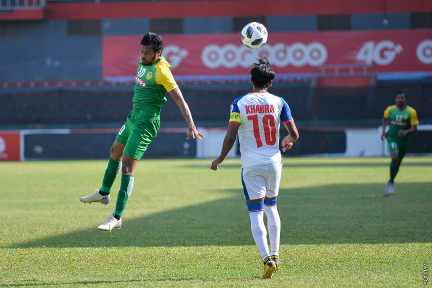 ފެބްރުއަރީ 19، 2020: އޭއެފްސީ މުބާރާތުގެ ޕްލޭ އޮފުގެ ފުރަތަމަ ލެގުގައި ރާއްޖޭގެ މާޒިޔާ ސްޕޯޓްސްއާ އިންޑިއާގެ ބެންގަލޫރު އެފްސީ ކުޅުނު މެޗުގެ ތެރެއިން -- ސަން ފޮޓޯ/ ފަޔާޒު މޫސާ