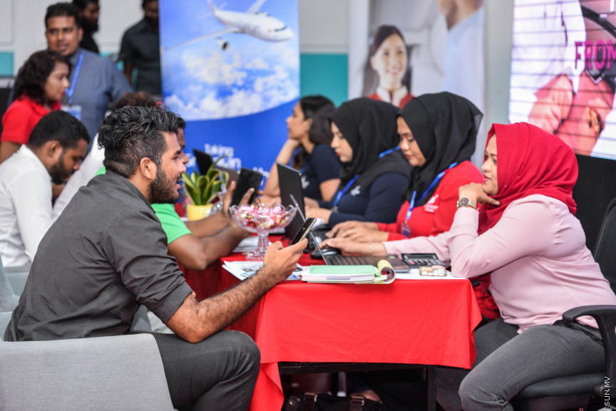 ފެބްރުއަރީ 23، 2020: ރާއްޖޭގެ ވިޔަފާރީގެ ހުރިހާ ދާއިރާތަކެއްގައި ހަރަކާތްތެރިވާ ފަރާތްތަކަށް އަމާޒުކޮށްގެން ބާއްވާ ކޯޕަރޭޓް މޯލްޑިވްސް ބިޒްނަސް އެކްސްޕޯ 2020ގެ ތެރެއިން -- ސަން ފޮޓޯ/ ފަޔާޒު މޫސާ
