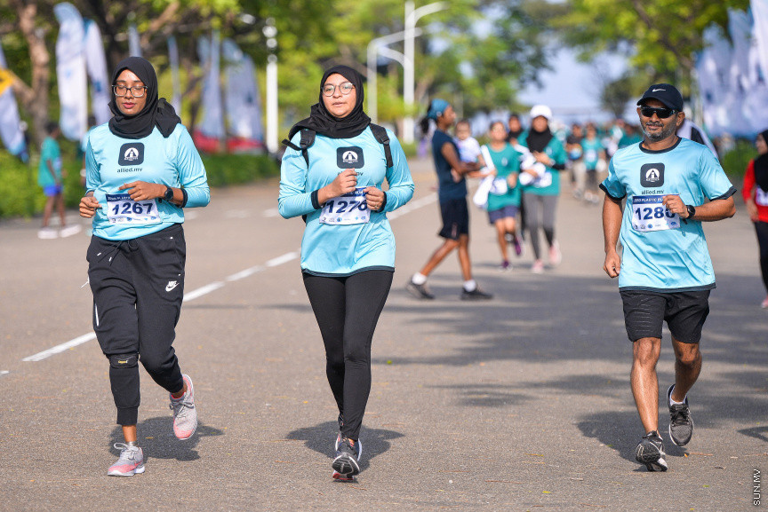 ފެބްރުއަރީ 28، 2020: ގިނަ އަދަދެއްގެ ބައިވެރިންނާއިއެކު ހުޅުމާލޭގައި ބޭއްވި ޒީރޯ ޕްލާސްޓިކް ރަންގެ ތެރެއިން -- ސަން ފޮޓޯ/ ފަޔާޒު މޫސާ