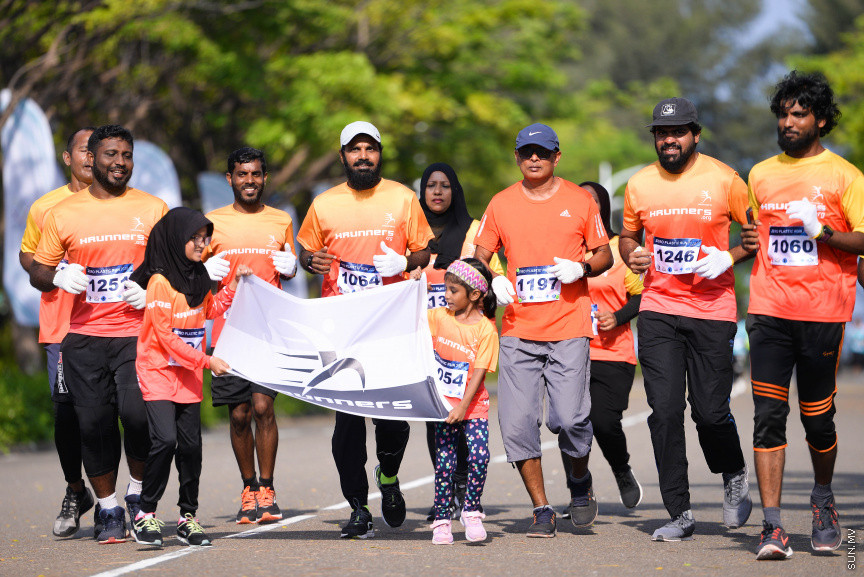 ފެބްރުއަރީ 28، 2020: ގިނަ އަދަދެއްގެ ބައިވެރިންނާއިއެކު ހުޅުމާލޭގައި ބޭއްވި ޒީރޯ ޕްލާސްޓިކް ރަންގެ ތެރެއިން -- ސަން ފޮޓޯ/ ފަޔާޒު މޫސާ