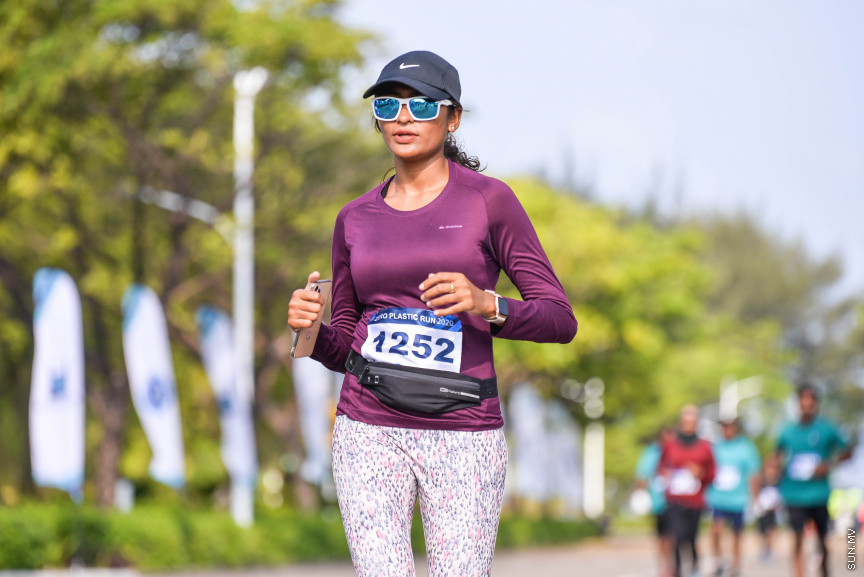 ފެބްރުއަރީ 28، 2020: ގިނަ އަދަދެއްގެ ބައިވެރިންނާއިއެކު ހުޅުމާލޭގައި ބޭއްވި ޒީރޯ ޕްލާސްޓިކް ރަންގެ ތެރެއިން -- ސަން ފޮޓޯ/ ފަޔާޒު މޫސާ