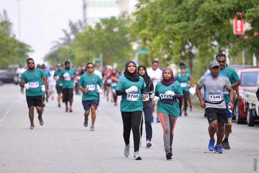 ފެބްރުއަރީ 28، 2020: ގިނަ އަދަދެއްގެ ބައިވެރިންނާއިއެކު ހުޅުމާލޭގައި ބޭއްވި ޒީރޯ ޕްލާސްޓިކް ރަންގެ ތެރެއިން -- ސަން ފޮޓޯ/ ފަޔާޒު މޫސާ