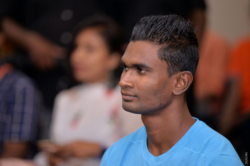 މާޗް 1، 2020: ދިރާގުން ސެމްސަންގް އެސް20 ފޯނު ތައާރަފްކުރުމަށް ދިރާގުގައި ބޭއްވި ހާއްސަ ރަސްމިއްޔާތުގެ ތެރެއިން: ސަން ފޮޓޯ/ ފަޔާޒް މޫސާ