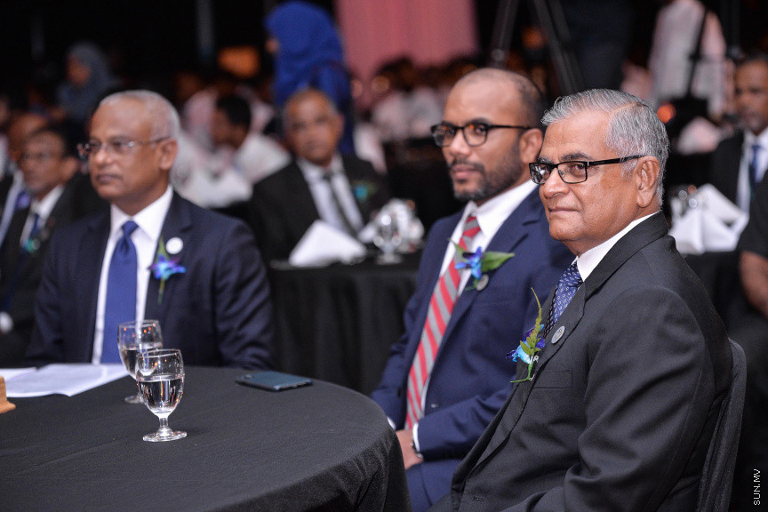 މާޗް 4، 2020: ސްޓެލްކޯއިން ކަރަންޓުގެ ހިދުމަތަށް ދޭން ފެށިތާ 70 އަހަރު ފުރުން ފާހަގަ ކުރުމަށް ދަރުބާރުގޭގައި ބޭއްވި ޖަލްސާގެ ތެރެއިން -- ސަން ފޮޓޯ/ ފަޔާޒު މޫސާ
