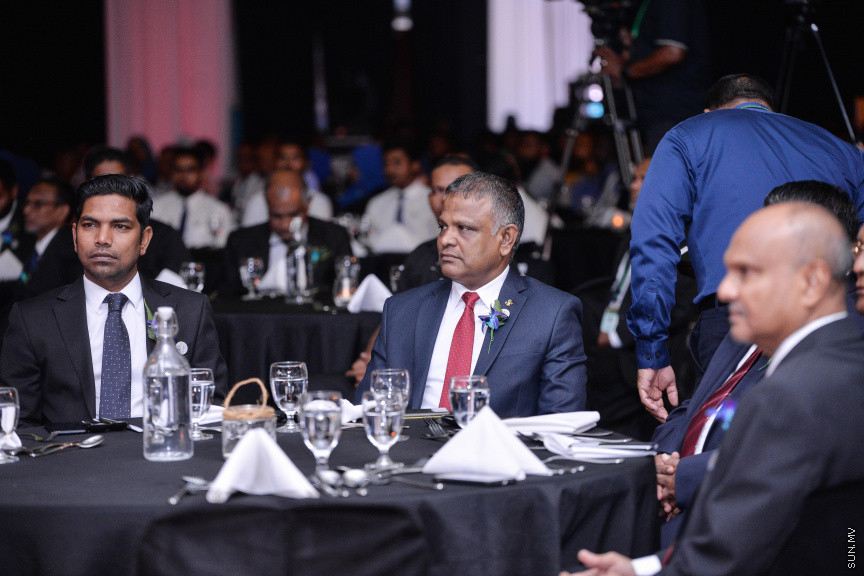 މާޗް 4، 2020: ސްޓެލްކޯއިން ކަރަންޓުގެ ހިދުމަތަށް ދޭން ފެށިތާ 70 އަހަރު ފުރުން ފާހަގަ ކުރުމަށް ދަރުބާރުގޭގައި ބޭއްވި ޖަލްސާގެ ތެރެއިން -- ސަން ފޮޓޯ/ ފަޔާޒު މޫސާ